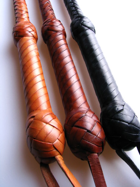 Lederpeitsche Short Singletail Karabace - 80cm - braun