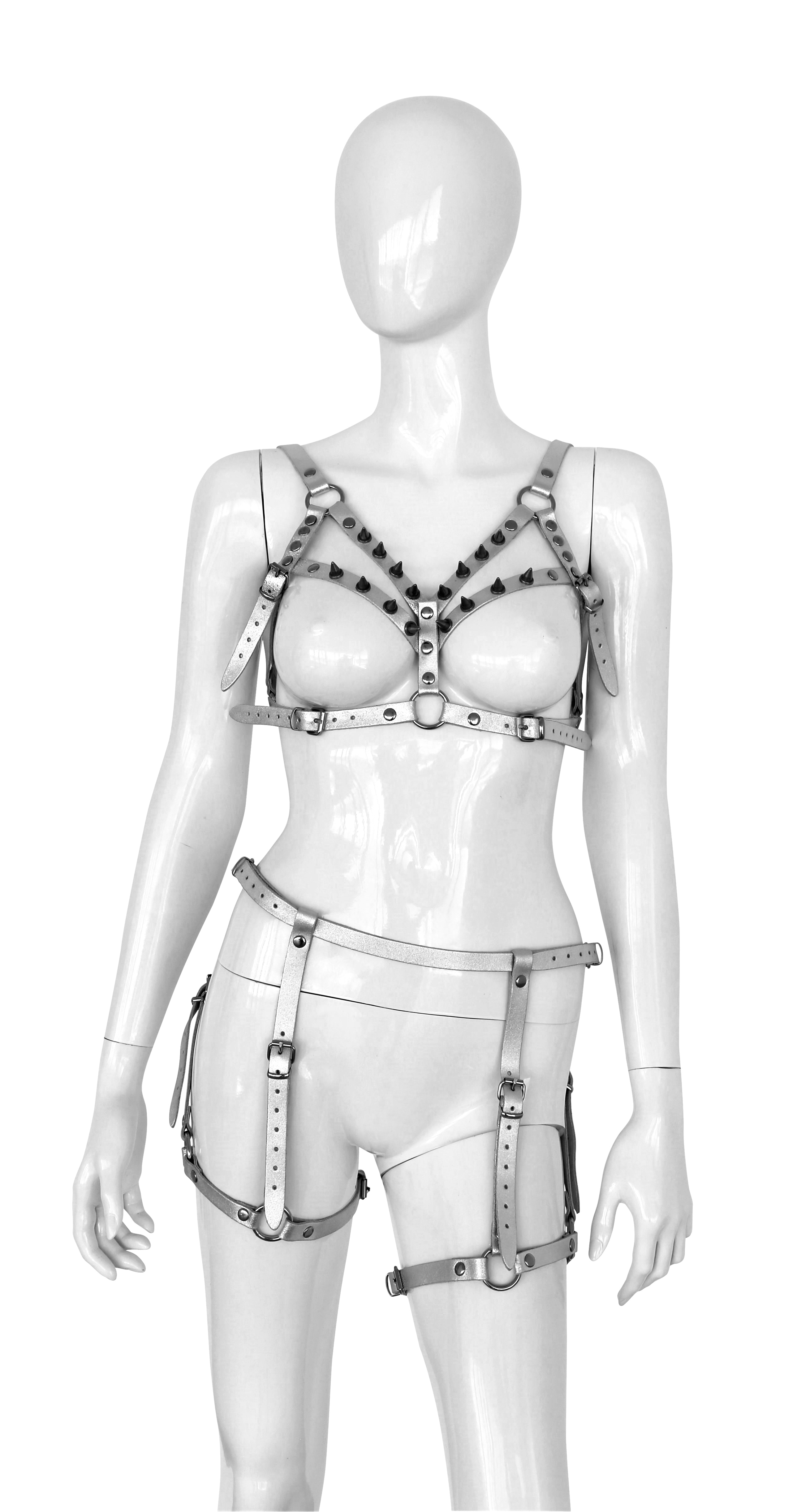 Silver body "The woman in Silver"