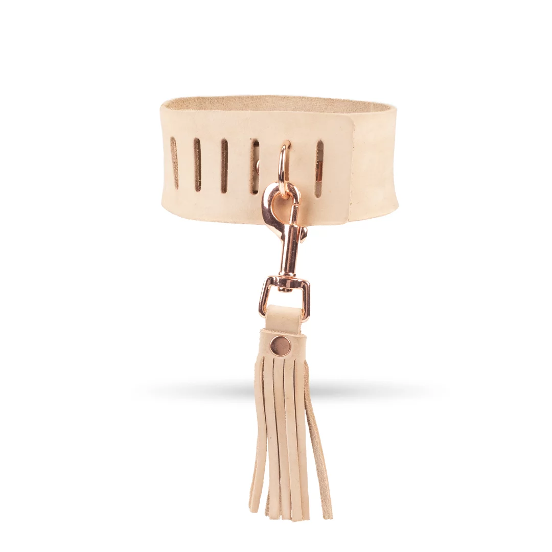 Lederhalsband mit Peitsche Nude / Roségold
