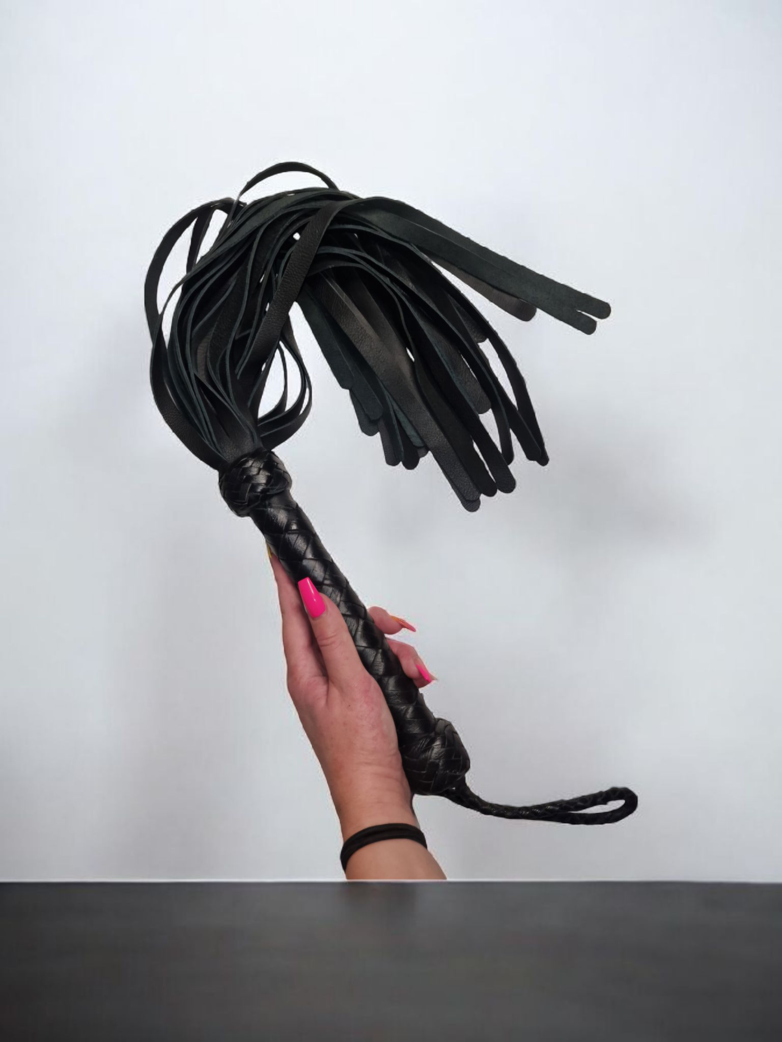Hochwertiger Flogger aus weichem Büffelleder
